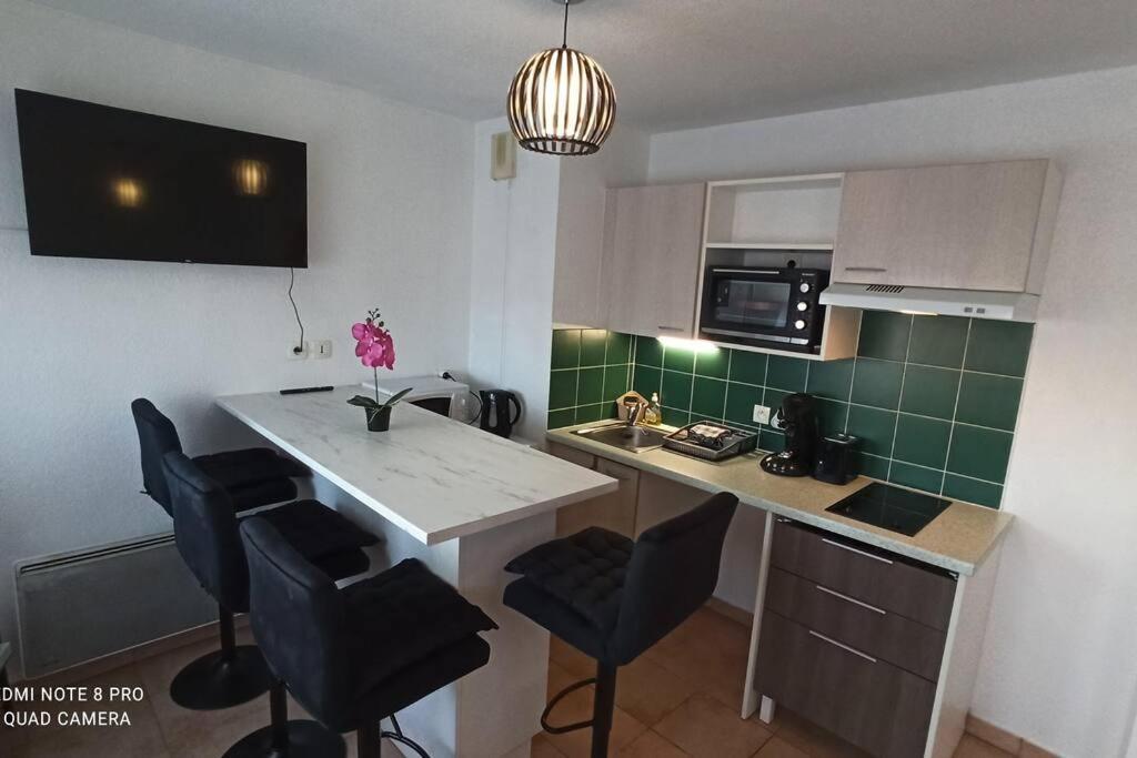 Appartement Face A La Gare Annemasse Exterior photo