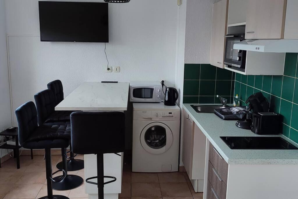 Appartement Face A La Gare Annemasse Exterior photo