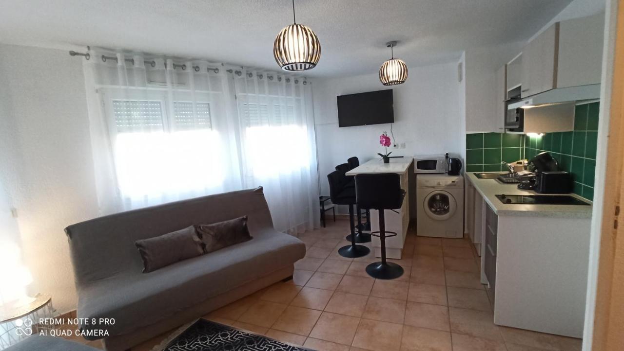 Appartement Face A La Gare Annemasse Exterior photo