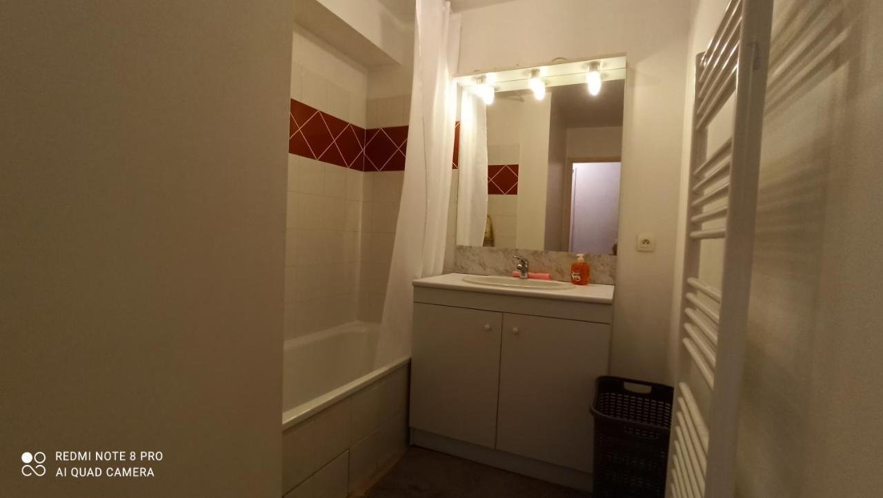 Appartement Face A La Gare Annemasse Exterior photo